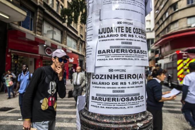 Desemprego deixa herança maldita aos jovens e cicatrizes no país